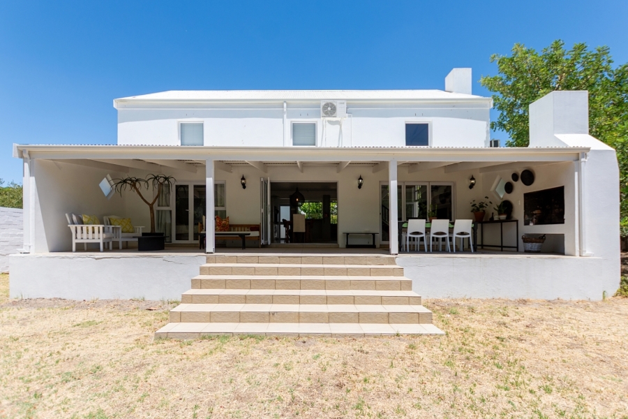 4 Bedroom Property for Sale in Riebeek Kasteel Western Cape